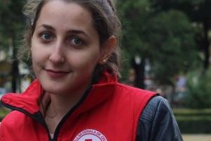 FOTO. O sătmăreancă luptă pentru titlul de voluntarul anului la Crucea Roşie. Are nevoie de voturile noastre