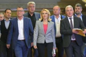 PSD se PRĂBUȘEȘTE în Senat. Politicianul care-i poate TRAGE după el şi pe alţi nemulţumiţi de LIDERUL SUPREM a vorbit