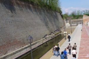 Grup de iniţiativă al credincioşilor greco-catolici. Scrisoare deschisă pentru auotorităţi. Se cere recunoaşterea meritelor Bisericii Române Unite în Marea Unire de la 1918