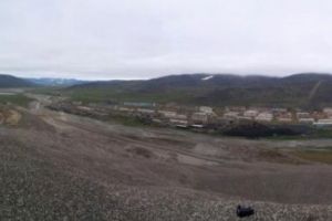 
Autorităţile din municipiul Botoşani se confruntă cu o situaţie apparent fără ieşire. Nu ştiu ce să facă cu monumentul ostaşului sovietic amplasat încă din anii comunismului în apropierea Gării 
