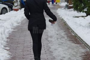 40 de oameni au avut nevoie de îngrijiri medicale, după ce au căzut pe gheaţă, în Suceava