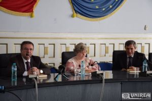 VIDEO. Judecătoarea Rodica Aida Popa, de la ÎCCJ, şi-a lansat la Alba Iulia cartea ”Un secol în asigurarea unei practici judiciare unitare”