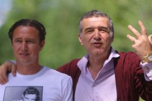 Steaua din vremea lui Reghecampf, AVERTIZATĂ de UEFA pentru încălcarea regulilor DOPING