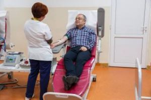Boc s-a dus să doneze sânge - FOTO