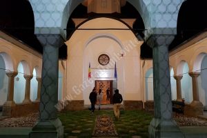 30 noiembrie şi 1 decembrie – Program special de vizitare în cadrul Complexul Naţional Muzeal ”Curtea Domnească” Târgovişte