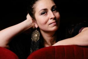 Inconfundabila Luiza Zan va concerta la Teatru 74