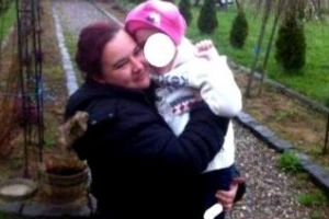 O femeie şi fetiţa ei, plecate la Cluj la spital, au dispărut fără urmă - FOTO