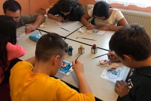 Romi şi ne-romi sărbătoresc împreună Centenarul Marii Uniri, la Şcoala ProRroma Tinca (FOTO)