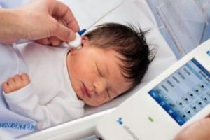 Au făcut-o şi p-asta! Chinezii au construit PRIMUL COPIL ARTIFICIAL!