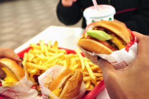 Avertismente pentru patru unităţi de alimentaţie din Târgu-Jiu