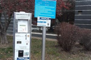 Bani frumoşi din PARCĂRILE PUBLICE!