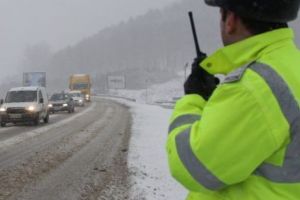 INFOTRAFIC: Se CIRCULĂ în condiţii de IARNĂ. 6 drumuri NAŢIONALE sunt ÎNCHISE