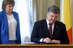 UCRAINA îi va ţine pe RUŞI la GRANIŢĂ