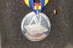 Monedă a Masoneriei, lansată la Arad cu ocazia celebrării Centenarului Marii Uniri