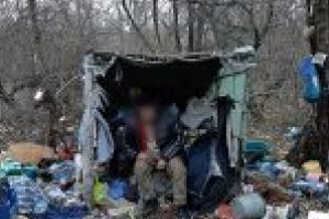 Omul Padurii, barbatul fara adapost a fost plasat in Centrul Social de Gazduire in Regim de Urgenta Braila