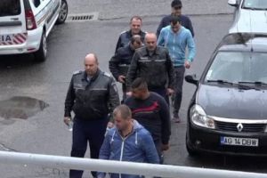 TATĂ şi FIU, CONDAMNAŢI PENTRU FURT CALIFICAT