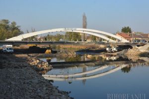 Podul Centenarului din Oradea se deschide traficului auto săptămâna viitoare. Vezi aici cum se va circula!