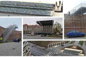FOTO: Pasaj peste zidurile Cetăţii pentru acces mai uşor în şanţuri, de 1 Decembrie. Tribuna oficială şi scenele, montate pentru festival
