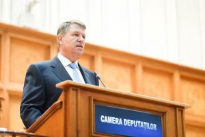 Iohannis în Parlament: Domnilor guvernanţi, ascultaţi vocea românilor, nu mergeţi mai departe cu legile justiţiei!