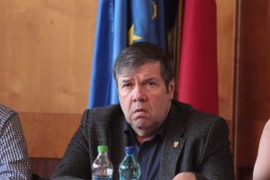 Stefan Mihu (PSD) - 100 de ani de Romania ar putea sa ofere si ar trebui sa ofere oportunitatea unei reconcilieri nationale!“