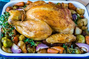 Pui la cuptor cu legume