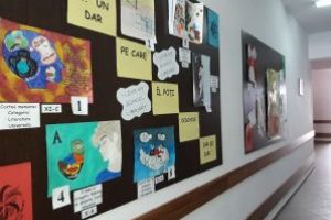 LUNA INTERNAȚIONALĂ A BIBLIOTECILOR ȘCOLARE  SĂRBĂTORITĂ DE ELEVII  LICEULUI TEORETIC „MIRCEA ELIADE” – ÎNTORSURA BUZĂULUI      „Biblioteca este templul învăţăturii, iar învăţătura a eliberat mai mulţi oameni decât toate războaiele din istorie” –  Carl Thomas Rowan