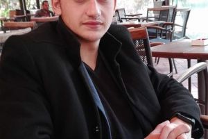 INTERVIU – De la debutant la profesionist… Tânărul poet Adrian Ciocioman şi-a încheiat debutul literar cu încă două noi volume