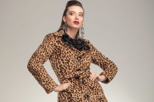 Se poartă animal print-ul colorat