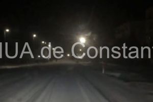 Zeci de utilaje ale DRDP Constanta au actionat in cursul noptii. In ce zone au intervenit drumarii