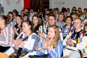 Centenarul Marii Uniri, marcat prin tradiţii la „Petru Maior”