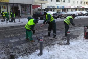 Continua actiunile de deszapezire in municipiul Constanta! Cum se circula pe bulevardele si strazile din oras (galerie foto)
