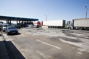 Maşină furată din Olanda descoperită de poliţiştii de frontieră timişeni în Vama Moraviţa