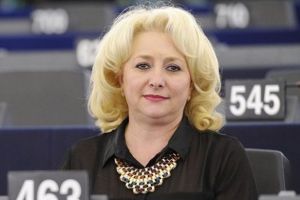 Veioză cu chipul Vioricăi Dăncilă, scoasă la vânzare pe OLX. Care e preţul