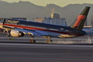 AVIONUL LUI TRUMP a fost LOVIT de un BOMBARDIER. Stare de alertă la Casa Albă! Breaking news internaţional