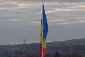Floreştiul inaugurează cel mai înalt catarg din Transilvania - VIDEO