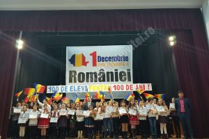 FIENI: ,,100 de elevi pentru 100 de ani!”