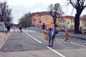 Podul peste Peţa, din strada Universităţii din Oradea a fost deschis circulaţiei fără festivităţi