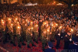 România Mare: 100 de ani de la Marea Unire, marcaţi în Oradea prin muzică populară, fasole şi focuri de artificii