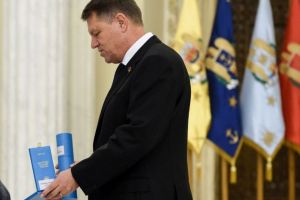Klaus Iohannis  a acordat decoraţii cu ocazia Zilei Naţionale