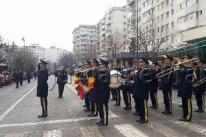 Focşănenii, aşteptaţi cu fasole cu cârnaţi la Ziua Naţională