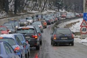 Trafic infernal pe Valea Prahovei. Se recomanda ruta alternativa DN1 A