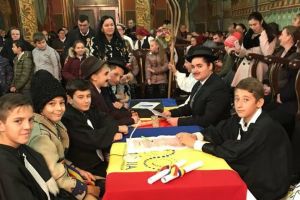 Pe urmele înaintaşilor: Doi elevi din Cintei, la Alba Iulia cu ocazia Centenarului Marii Uniri (GALERIE FOTO)