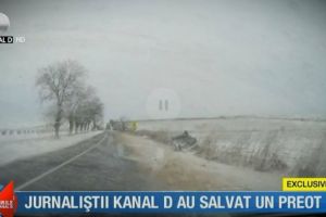 Accident rutier in apropiere de Manastirea Sf Andrei, judetul Constanta. Un preot s-a rasturnat cu masina. Cine i-a sarit in ajutor