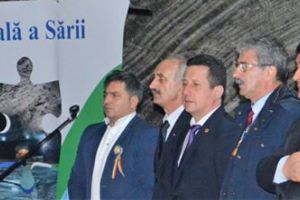 Prefectul Florian Marin: Problemele cetăţenilor afectaţi de prăbuşirea de la Ocne vor fi rezolvate până la finele lunii februarie 2019