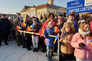 Ziua Naţională, la Oradea: Bihorenii celebrează Centenarul în Piaţa Unirii (FOTO/VIDEO) - LIVE TEXT