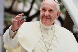 Cardinalul Francesco Monterisi: Vă transmit cordiale felicitări din partea Papei Francisc!