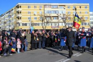 Centenarul României, sărbătorit în Piaţa Civică din Tulcea