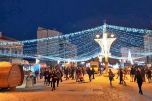 S-a deschis primul TÂRG de CRĂCIUN din Constanţa