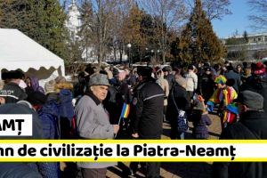 Piatra-Neamţ: Semn de civilizaţie. Cârnatul şi fasolea de 1 Decembrie fără clasica „îmbulzeală”
