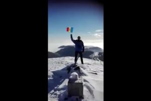 VIDEO: Jandarmii gorjeni, la înălţime de Ziua Naţională a României